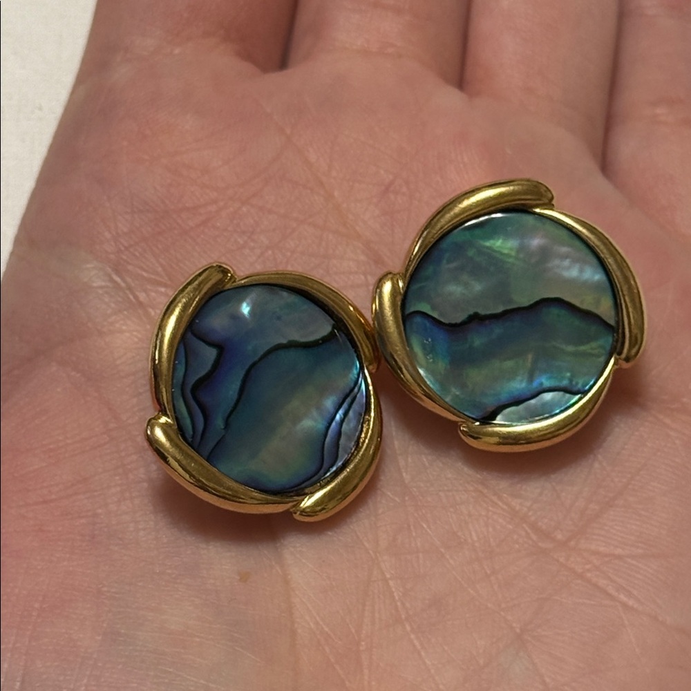 Gold-Frame Abalone Shell Stud Clip on Earrings - Picture 3 of 14